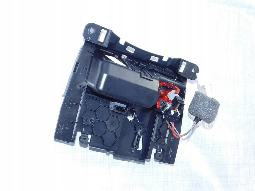 фото №7, A4 b8 a5 rs5 8t пепельница прикуриватель 8k0857951