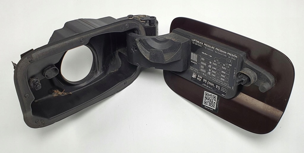 фото №3, Крышка заливной топлива 497 mercedes w204