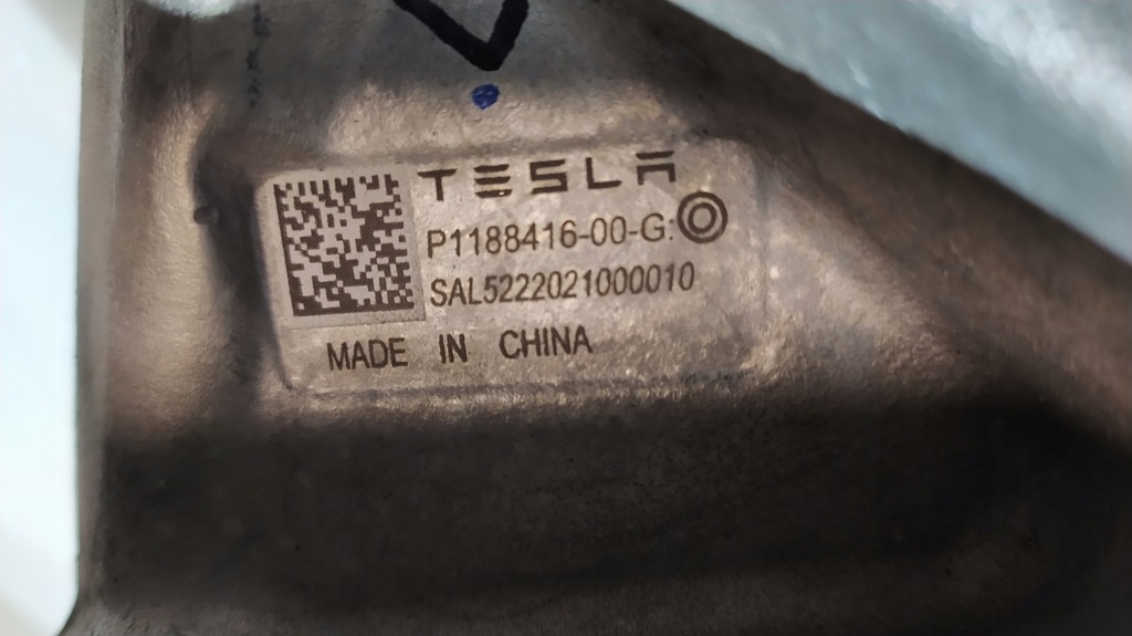 фото №13, Поворотний кулак права задня ступиця важелі tesla y