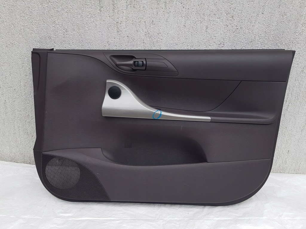 фото №1, Обшивка двері правий toyota iq