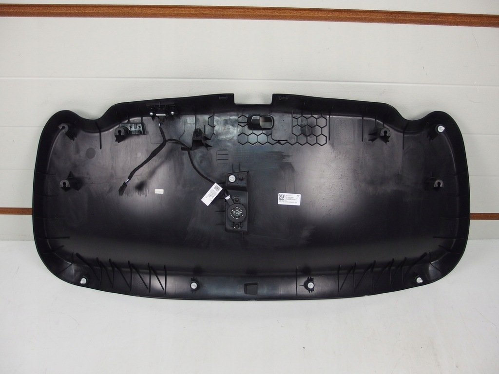 фото №14, Панель крышки багажника заднего tesla 3