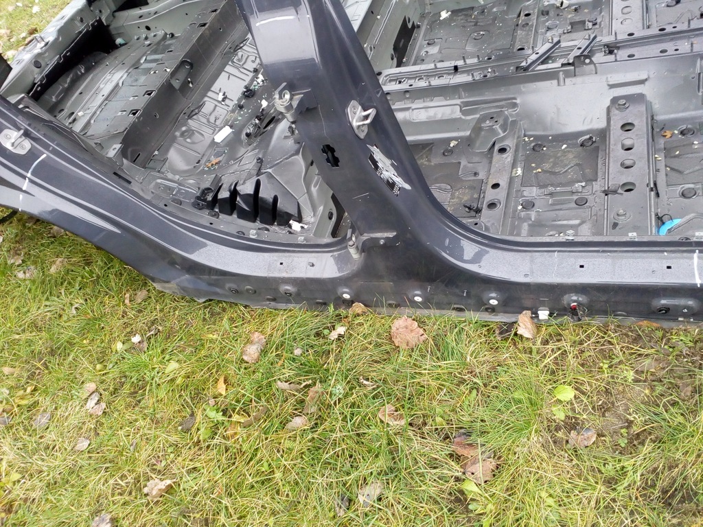 фото №1, Mini clubman f54 поріг правий блок двигуна середній