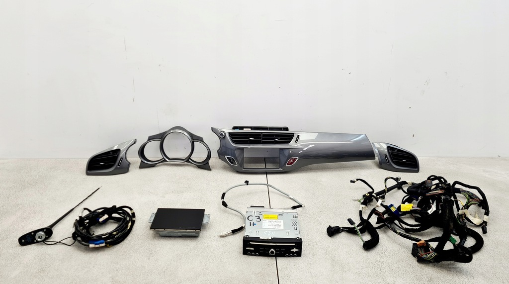 фото №1, Citroen c3 ii навигация комплект 98067084xt