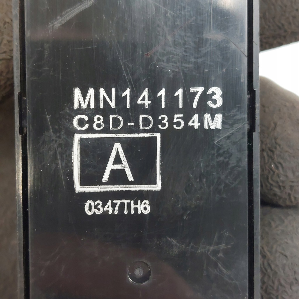 фото №11, Mitsubishi eclipse 4 4g панель перемикач вікон водія лівий перед mn141173