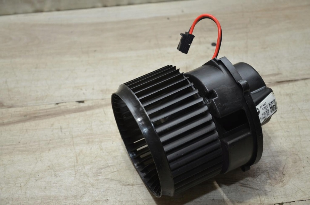 фото №1, Воздуходувка отопителя bmw 2 f45 active tourer 15