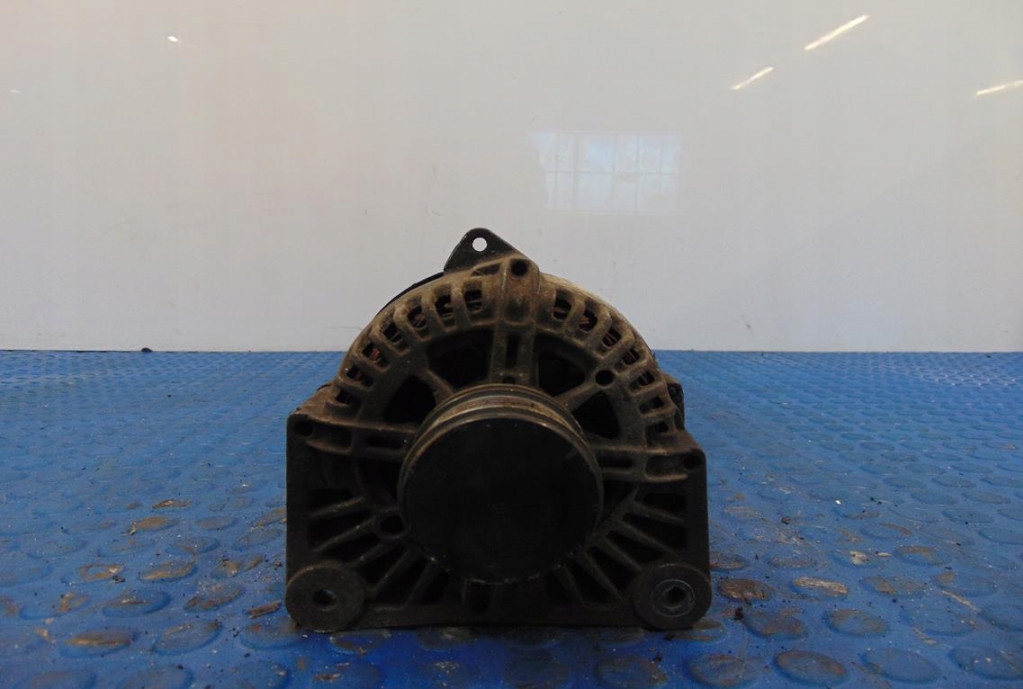 фото №1, Renault clio ii генератор 1.5dci 7711497156