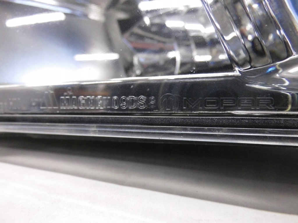 фото №7, Лампа левая перед dodge ram iv 2013 2014 2015 2016 2017 2018 2019 оригинал