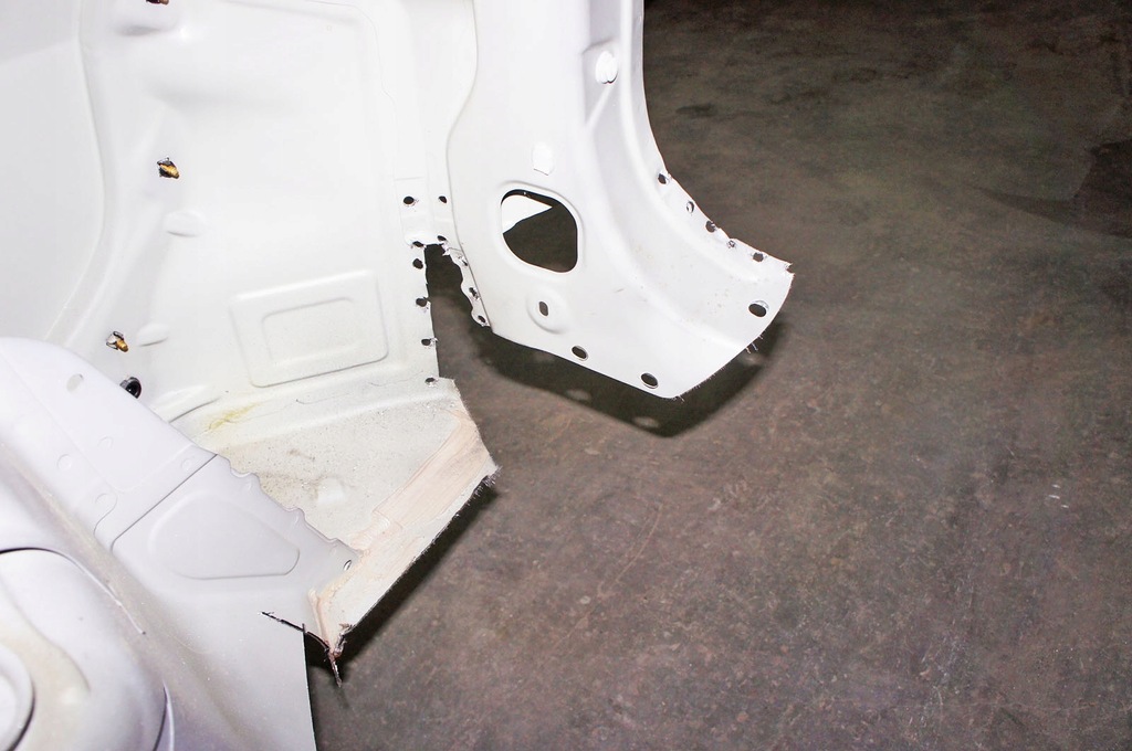 фото №12, Pn291 suzuki vitara iii чверть крила правий задня