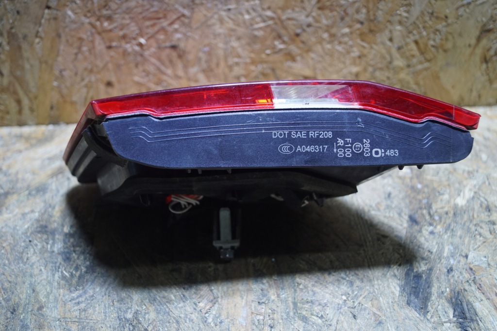 Mercedes w212 седан фара права задні w кришці  led Київ