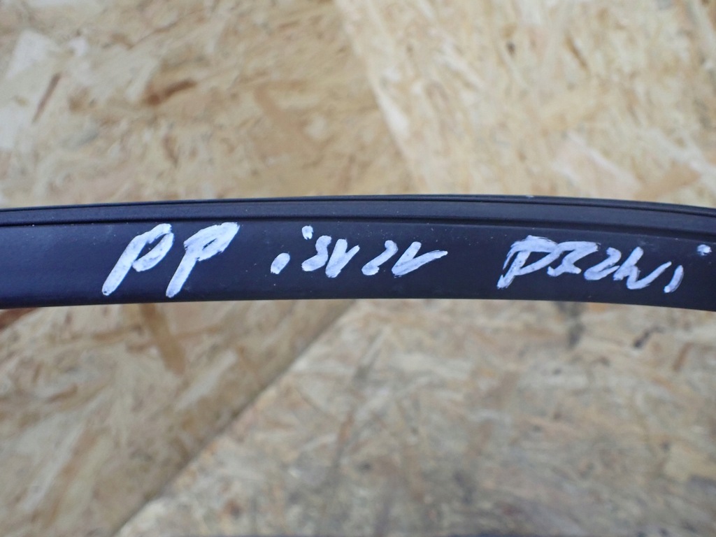 фото №8, Прокладка скло правий перед isuzu d-max iii 2021 6446