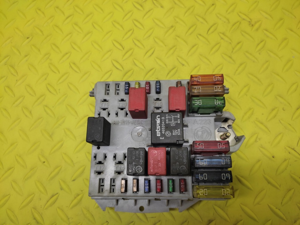 фото №1, Fiat punto ii коробка предохранителей 46835593