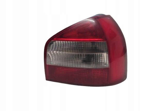 фото №1, Audi a3 8l lift 00- лампа правая задняя 8l0945096b