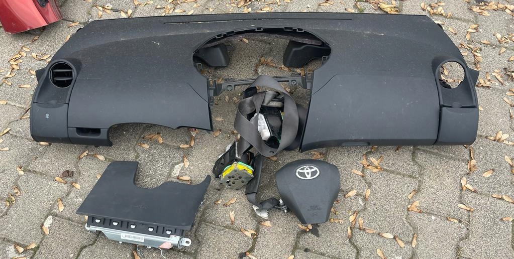 фото №1, Toyota yaris ii 05-08r. подушки безпеки+ панель приладів