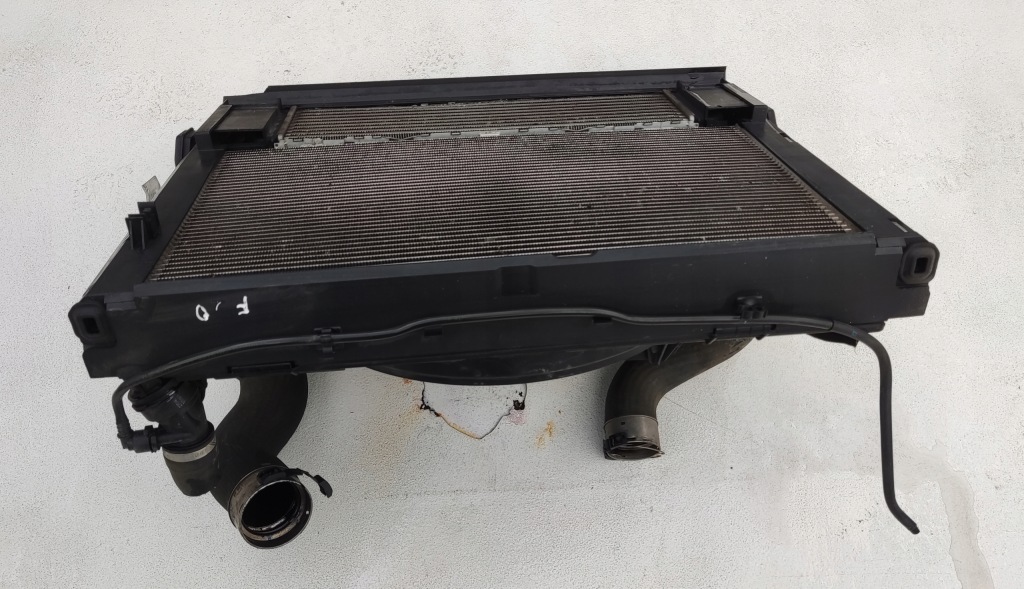 Комплект радіатор вентилятор корпус bmw serii 1 f20 f21 2 2.0d 2010-2019 Зі Шроту