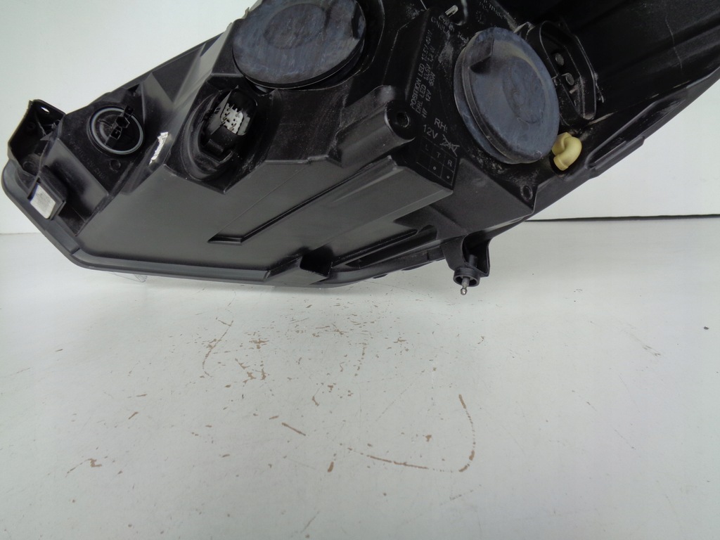 фото №7, Лампа права фара ford fiesta mk8 17-