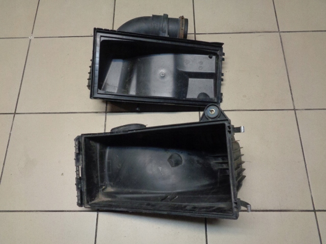 фото №13, Volkswagen оригинальный номер 7l0129607 корпус фильтра воздуха