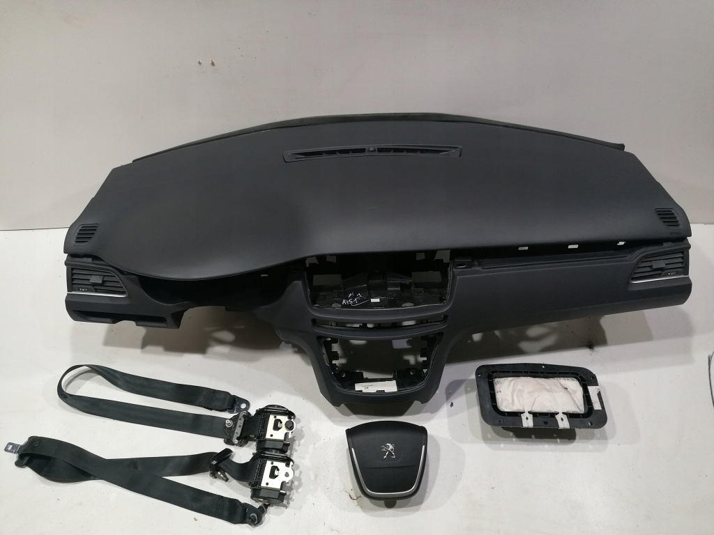 фото №1, Peugeot 508 i 2011-2017 приборная панель консоль подушка безопасности подушки безопасности ремни