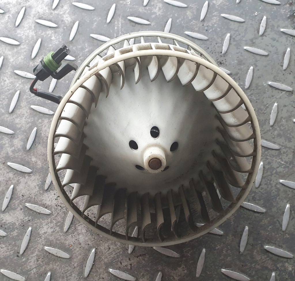 фото №2, Воздуходувка вентилятор renault espace iii 0130063506