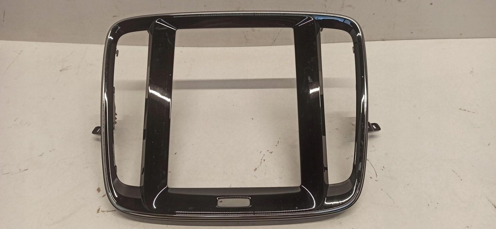 фото №1, Volvo xc40 рамка dekor дисплея 32277960