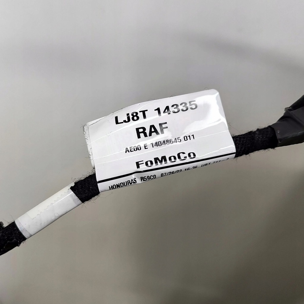 фото №8, Ford mustang mach-e 2023 потолок