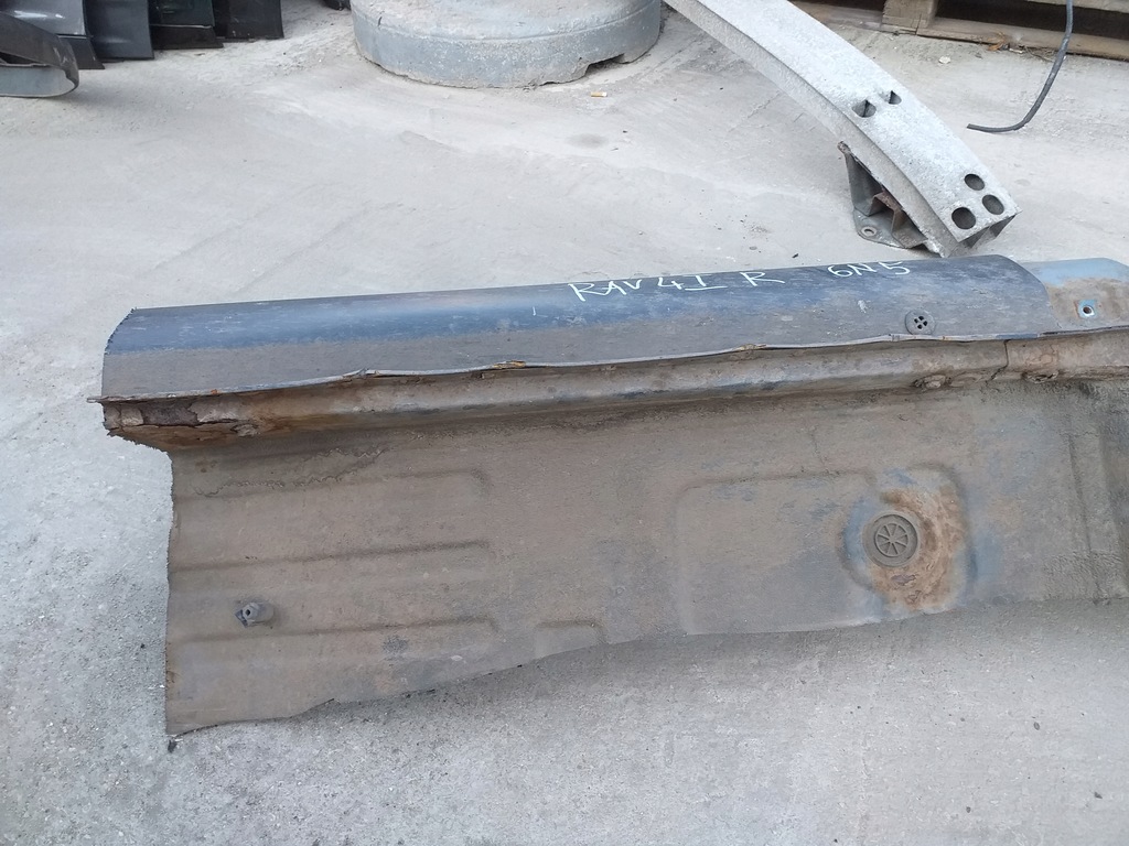 фото №2, Toyota rav4 i поріг правий