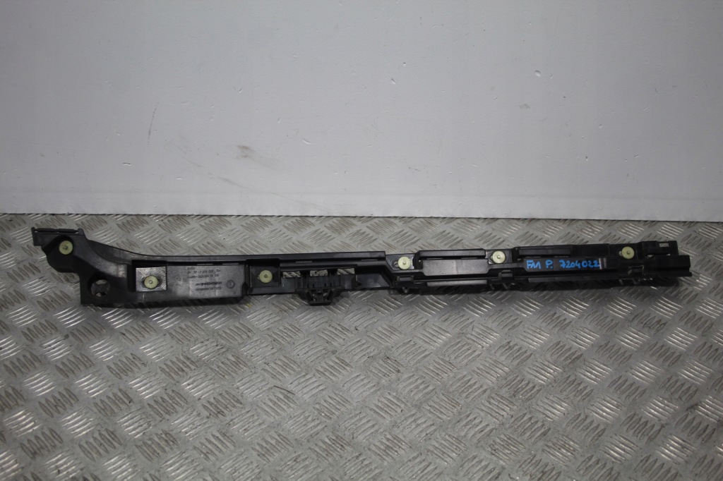 Купить Кронштейн  кронштейн порога  правое  bmw 5 f10 f11 7204022
