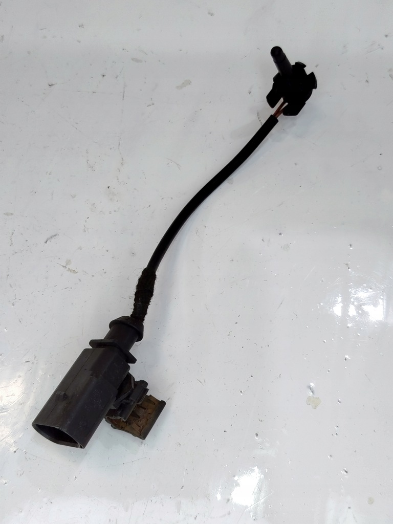 Купить Датчик температуры наружной vw passat b8 3g0820535