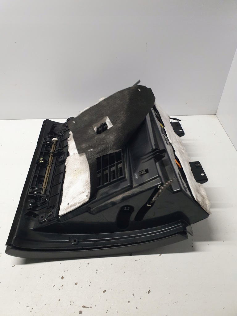 фото №7, Бардачок пасажира volkswagen оригінальний номер 3d1857114e