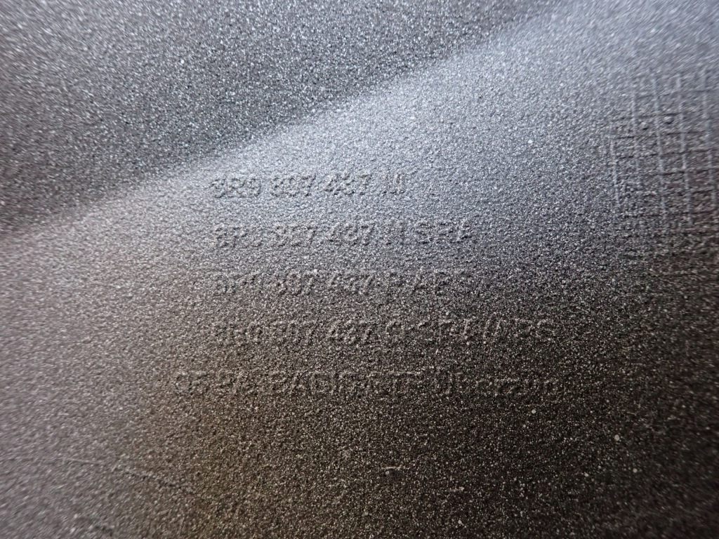 Audi q5 1 8r рестайлінг  12-16 бампер перед передній pdc 8r0807437m Недорого