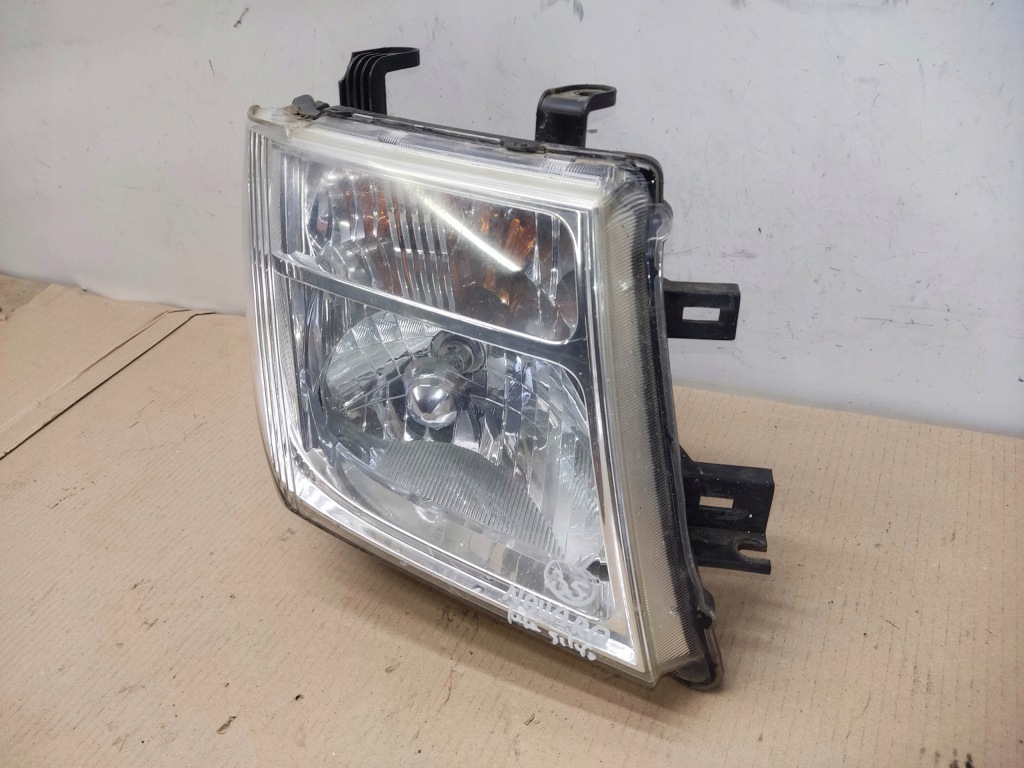 фото №3, Лампа права перед nissan navara d40 pathfinder r51