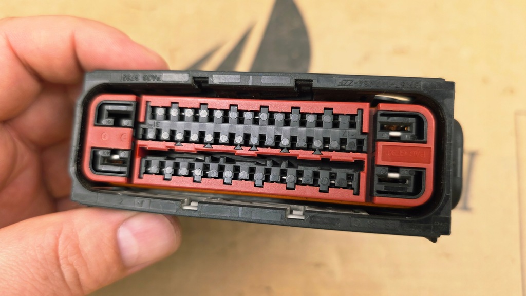 фото №14, Ford focus mk3 c-max mk2 2011 r. колодка штекер насоса abs esp bv61-2c405-af