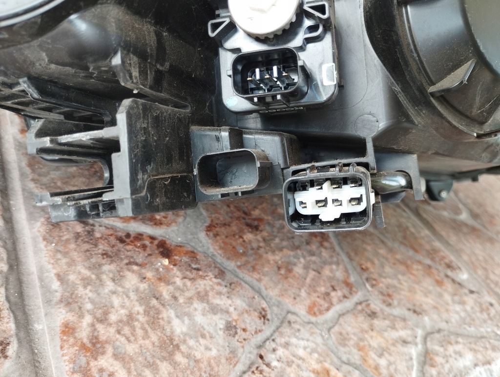 фото №7, Лампа левая mitsubishi l200 vi 6 2020-^ 8301d377