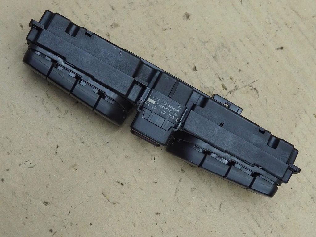 фото №13, Mercedes w203 панель управление 2038218758