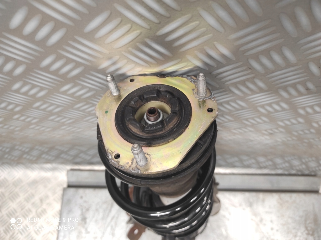 фото №9, Поворотний кулак ліва ford transit tourneo courier lift