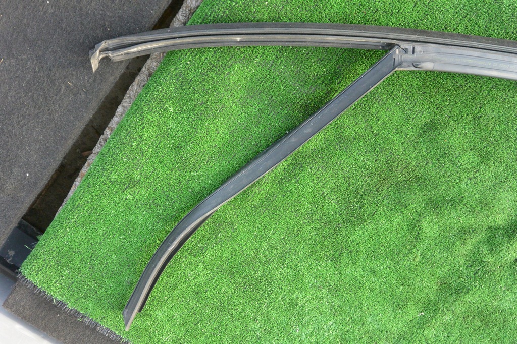 фото №11, Прокладка дверь хром правый перед vw touareg 7p