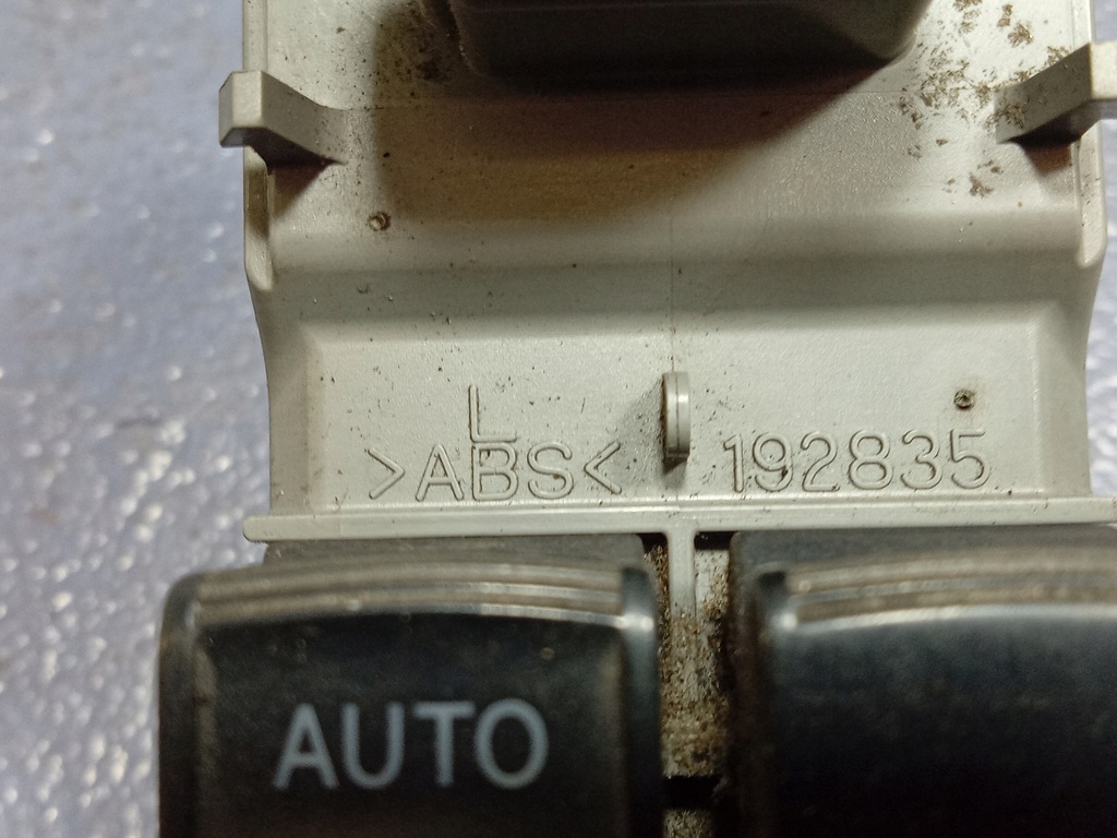 фото №5, Toyota rav4 iii xa30 05- панель перемикач вікон лівий перед 192835