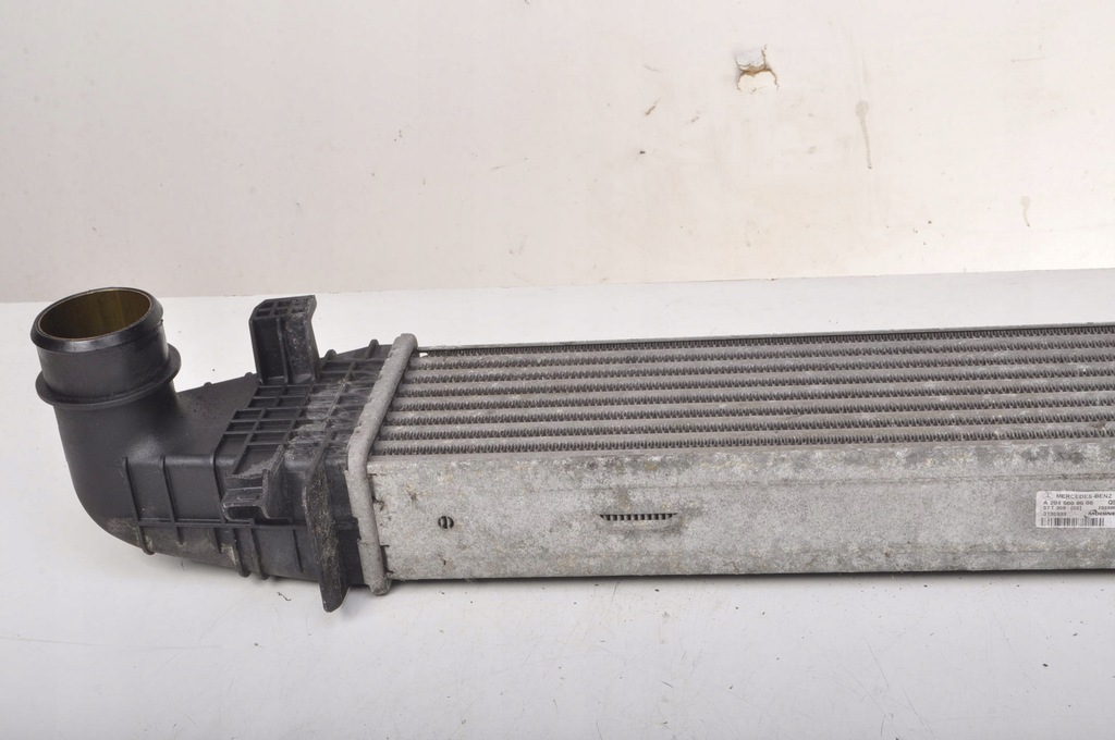 фото №7, Mercedes w204 amg радиатор интеркулер a2045000600