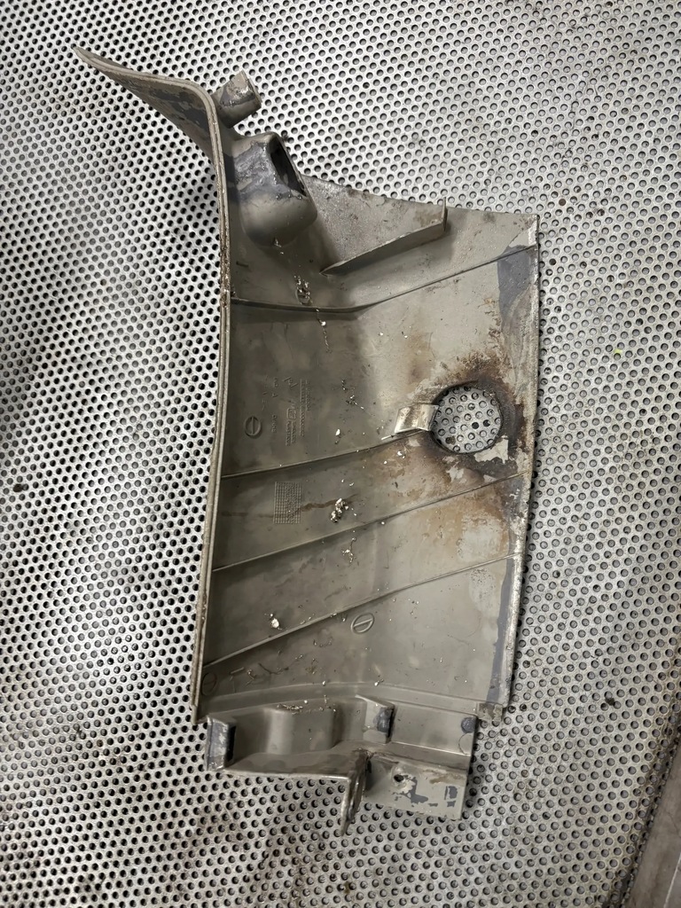 фото №1, Защита порог правая trafic ii 8200006167