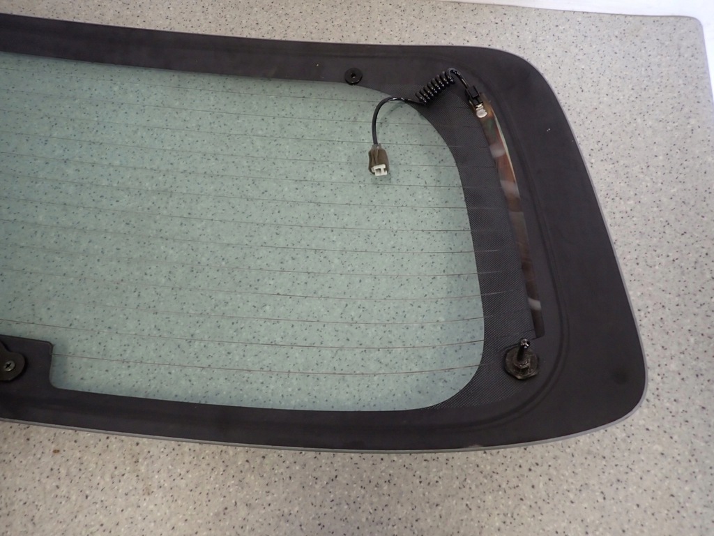 фото №8, Hyundai santa fe i 01-06 стекло задняя крышки багажника