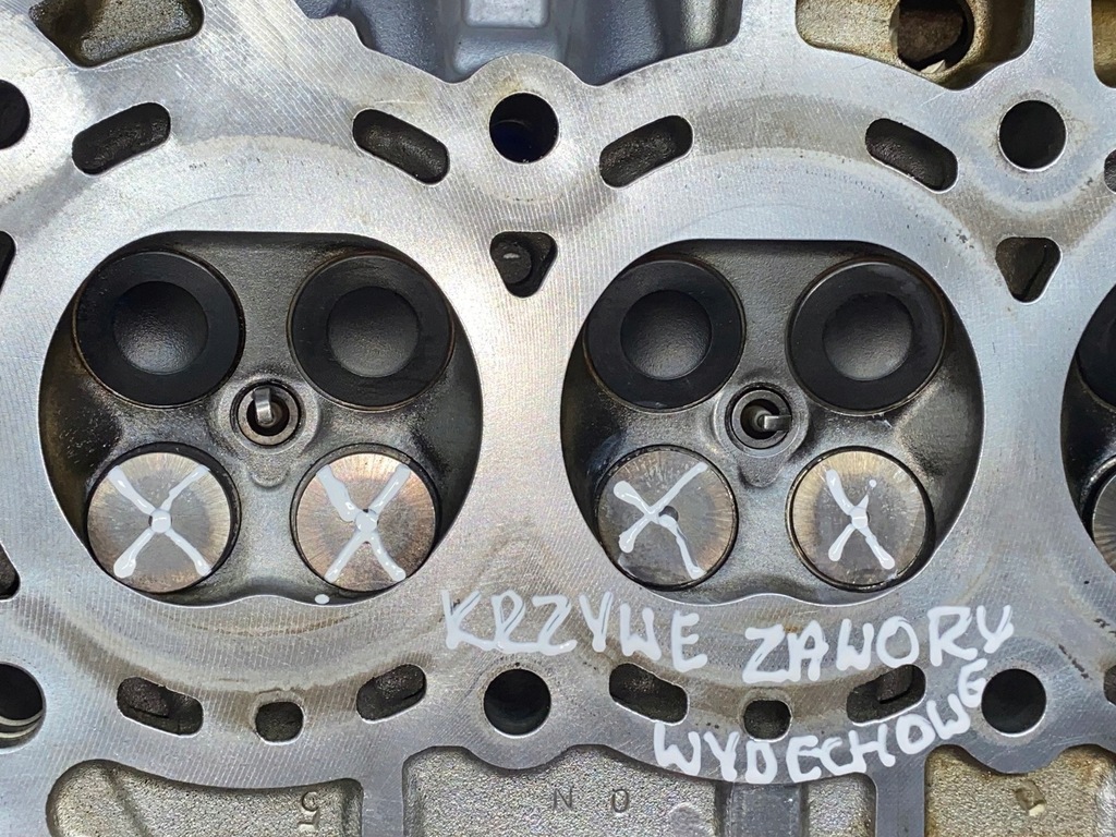 фото №12, Головка двигуна captur dacia sandero nissan 0.9 tce 1642r-1 h4bb408