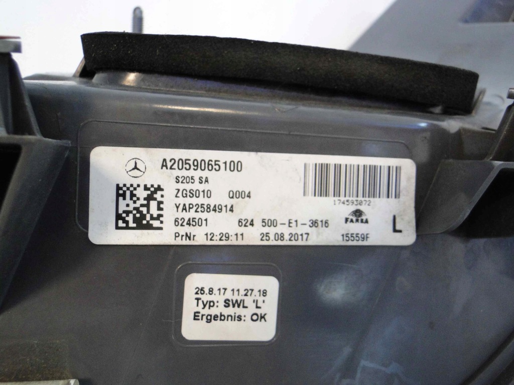 фото №10, Mercedes c klasa w205 205 kombi лампа задняя левая