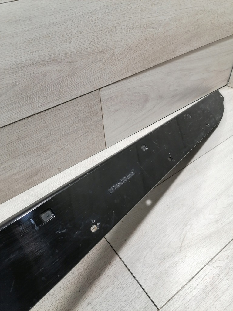 фото №6, Bmw x1 молдинг дверь правый перед 51129881952