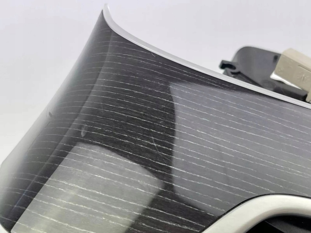 фото №8, Bmw 7 g11 g12 2017 боковая решётка обдув панели приборной панели