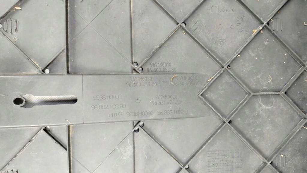 фото №13, Бампер перед передний citroen c4 picasso i lift 10- 9680402277