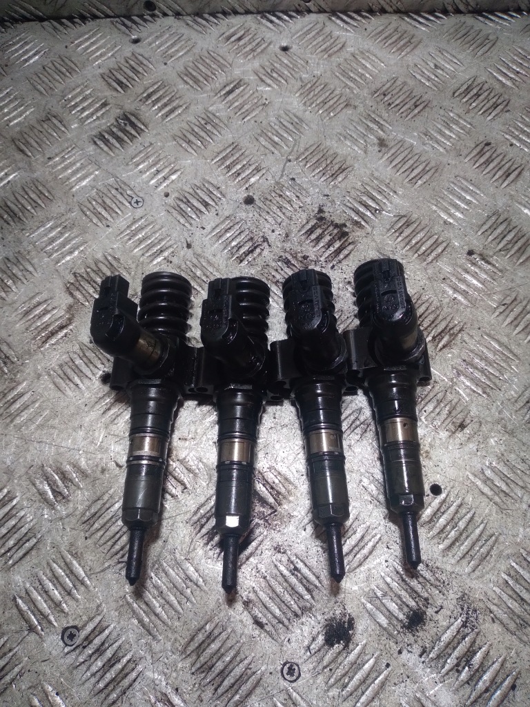 фото №1, Насос-форсунки комплект volkswagen passat b6 03g130073d