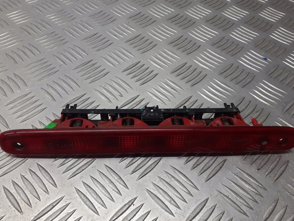 фото №3, Свет стоп-сигнал toyota aygo 1.0 e204017