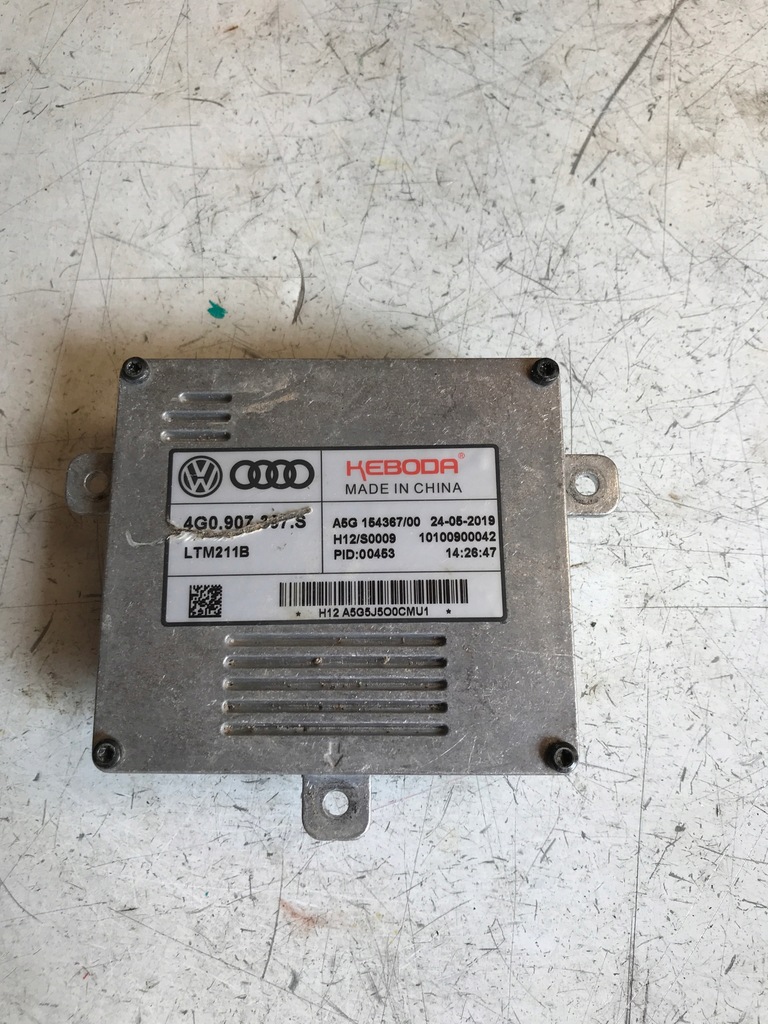 фото №1, Audi r8 plus 4s преобразователь led ксенон 4g0907397s