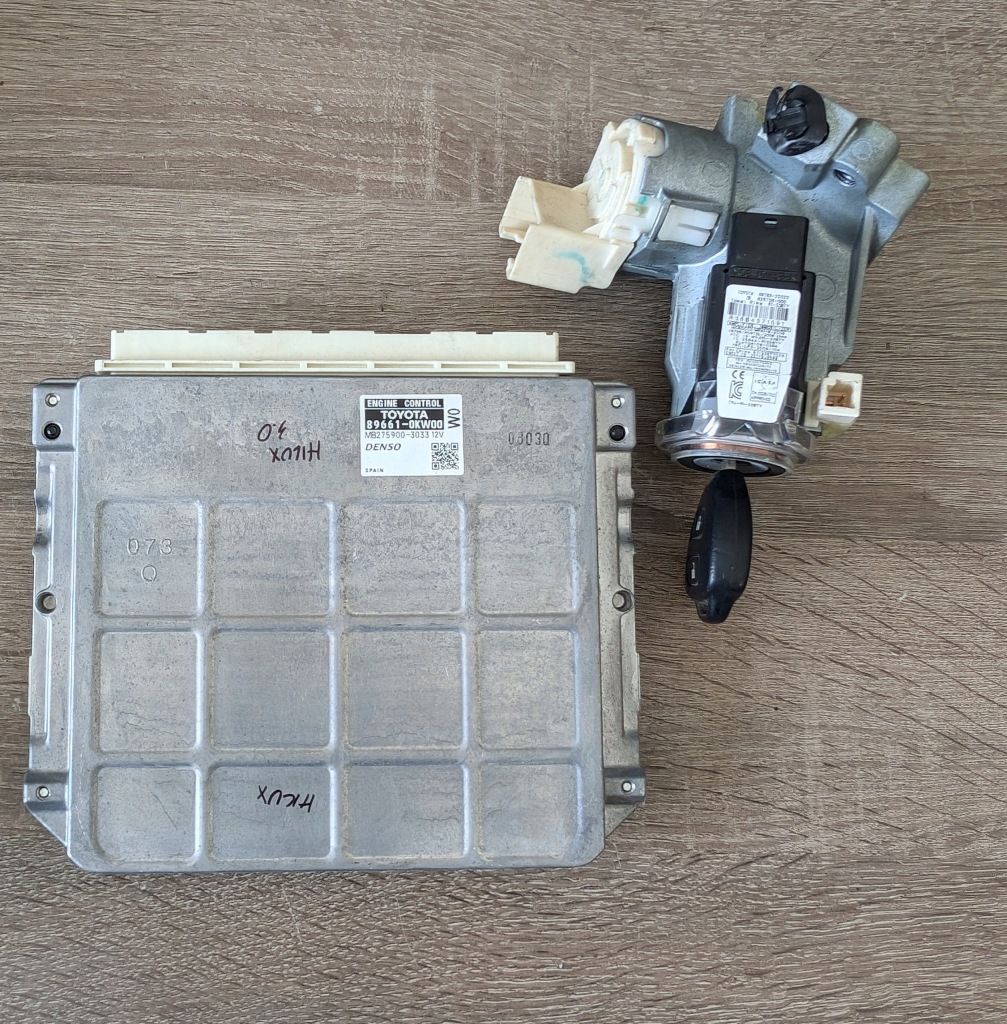 фото №1, Блок управления двигателя ecu 89661-0kw00 toyota hilux