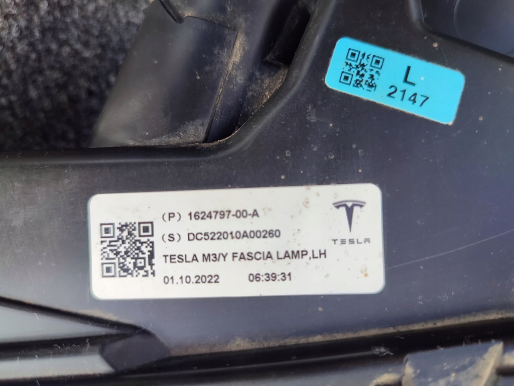 Tesla 3 y рестайлінг  1624797-00-a протитуманна фара лівий перед led drl європа оригінал Зі Шроту