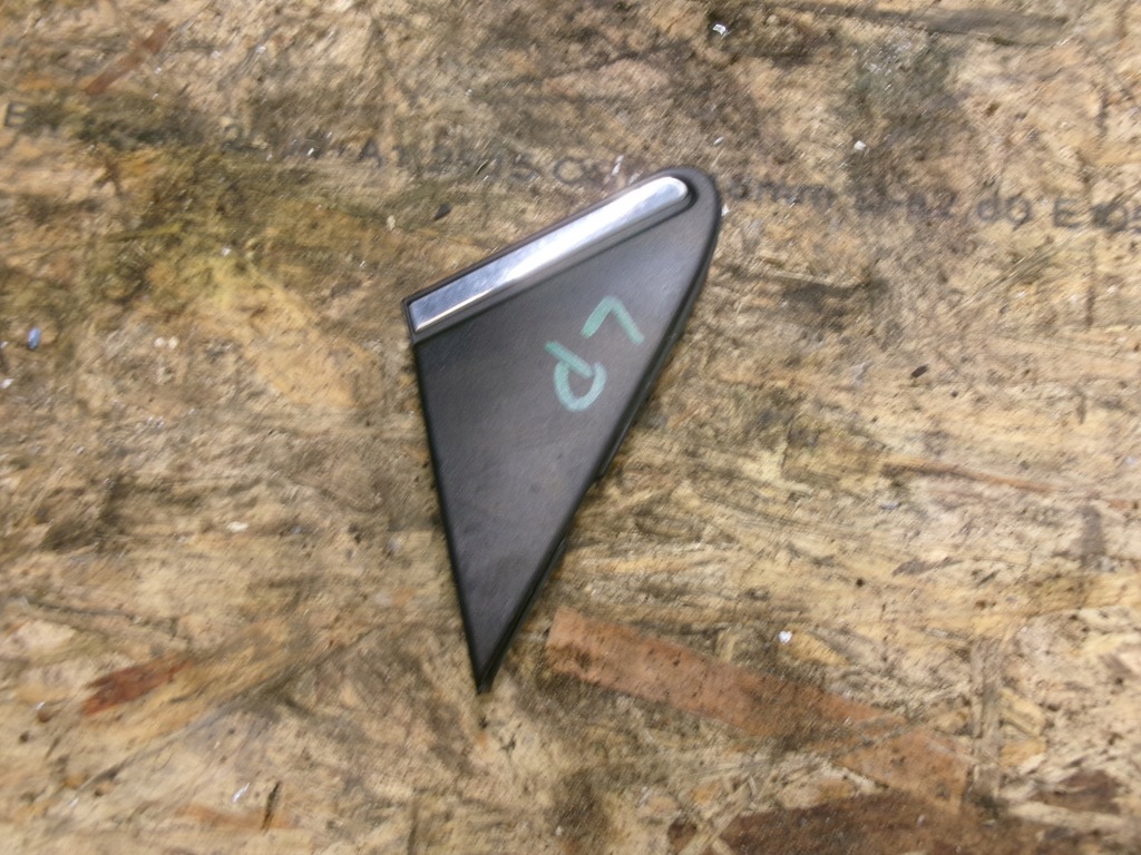 фото №1, Toyota avensis t25 трикутник крила лівий перед